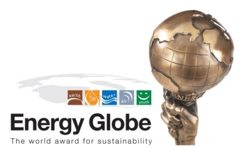 ThermoWhite®-systemet er bæredygtigt og er blevet tildelt ENERGY GLOBE AWARD ThermoWhite® systemet er bæredygtigt og er blevet tildelt ENERGY GLOBE AWARD, fordi ThermoWhite® bruger genanvendt polystyren (EPS) i sine produkter, som er med til at etablere miljøvenlige processer i byggebranchen.